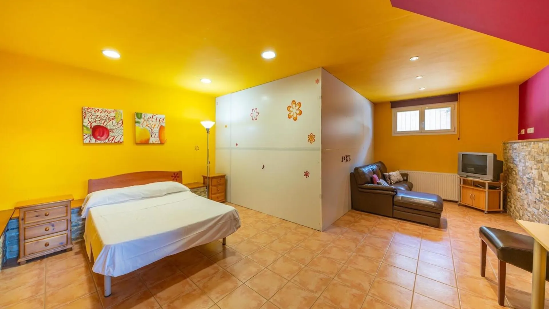 Beautiful Villa In L'Escala With Pool
